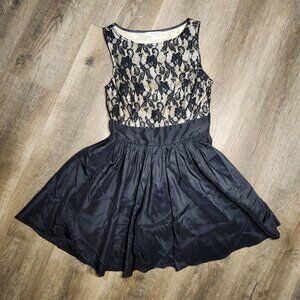 ✨Forever21✨ Black Lace Bodice Peplum Bubble Hem Mini Dress Formal Party